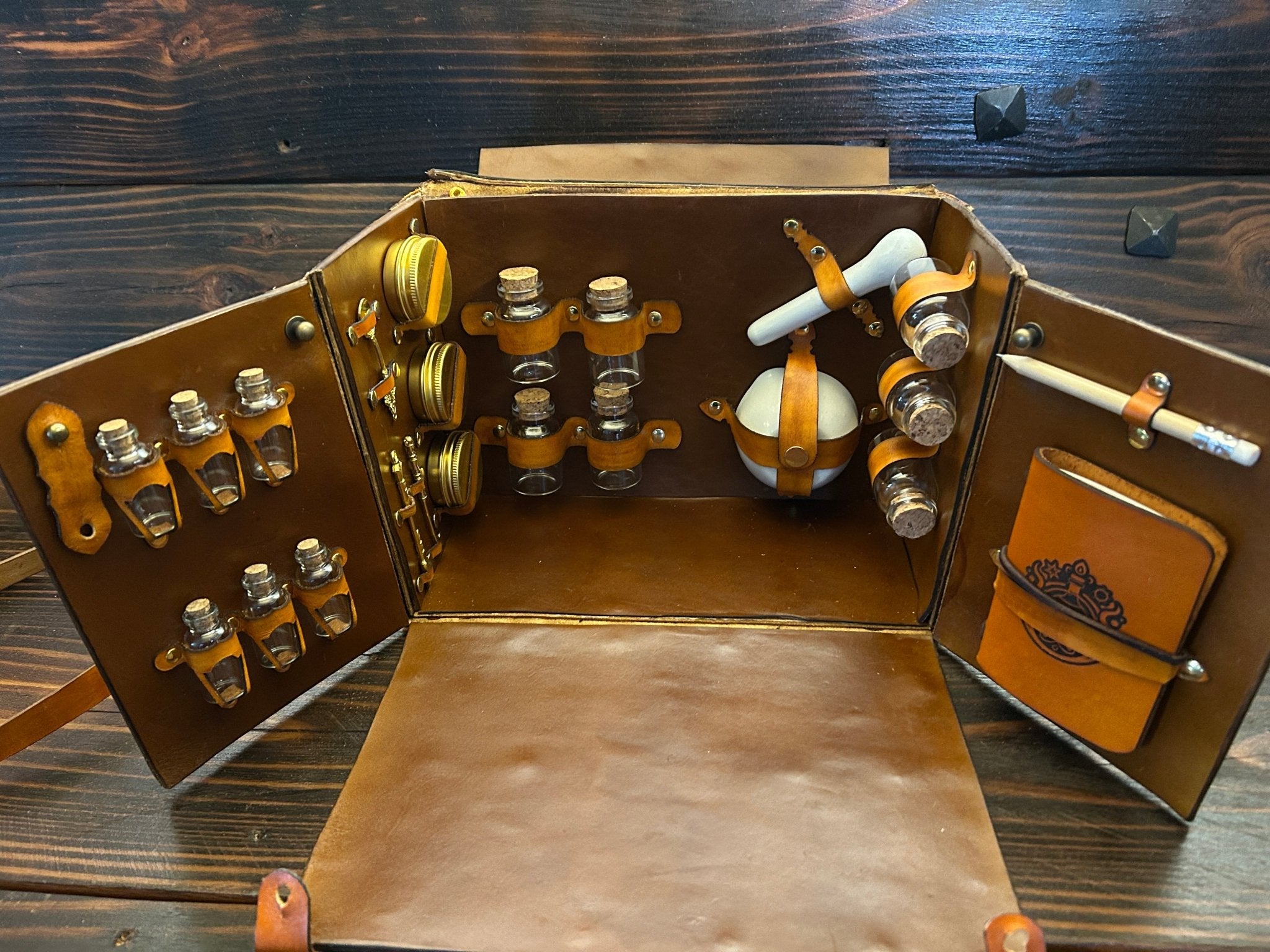Apothecary Travel Kit – The Wyverns Workshop