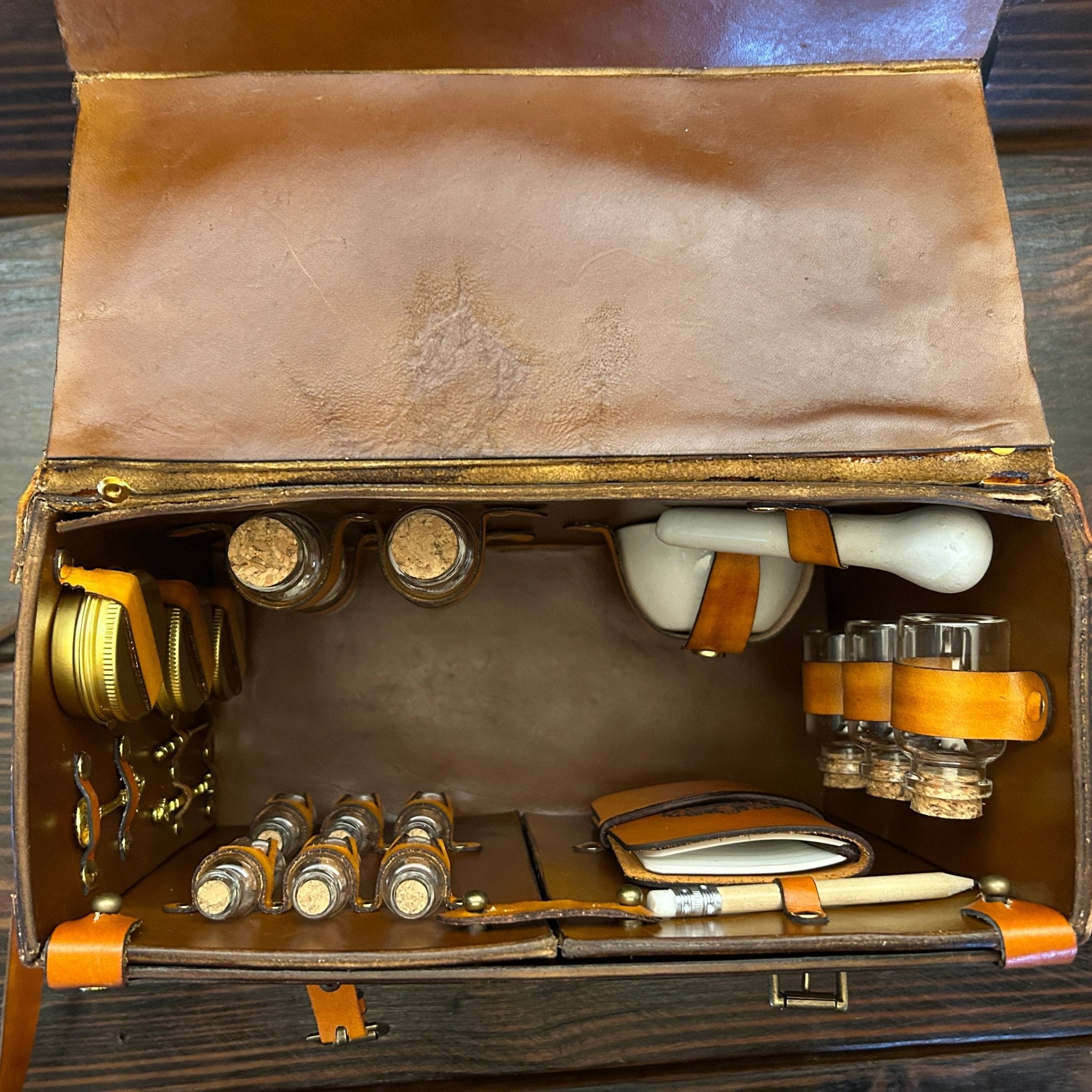 Apothecary Travel Kit - The Wyverns Workshop