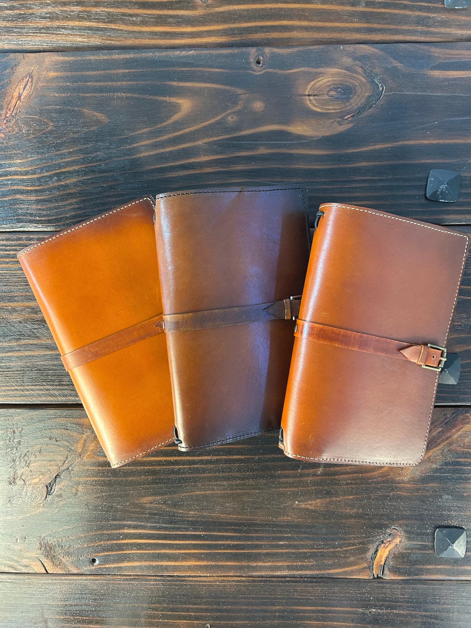 Leather Travelers Journal - Classic Design - Multiple Colors- The Wyverns Workshop