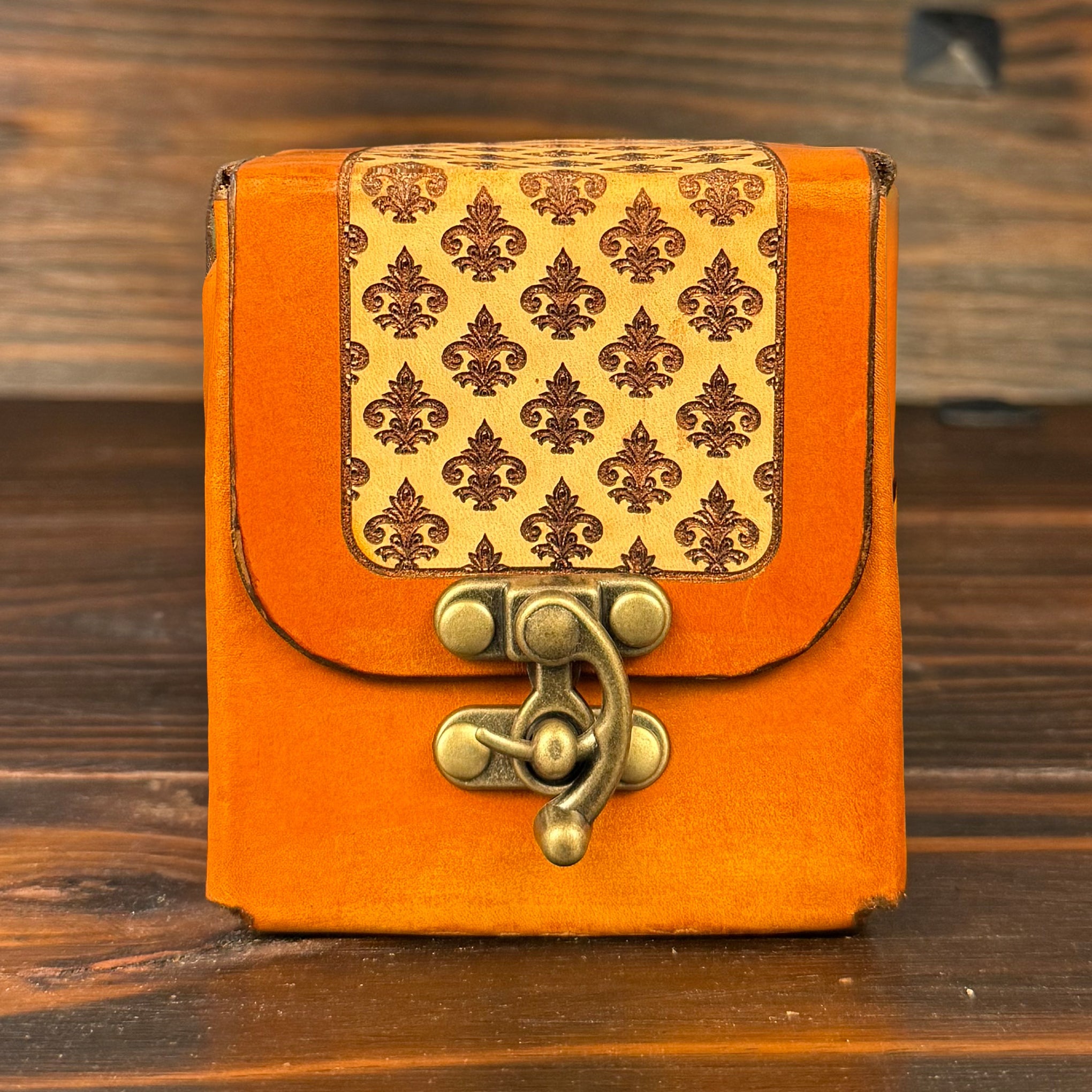 Premium Leather MTG Deck Box - Fleur de Lis Design - The Wyverns Workshop