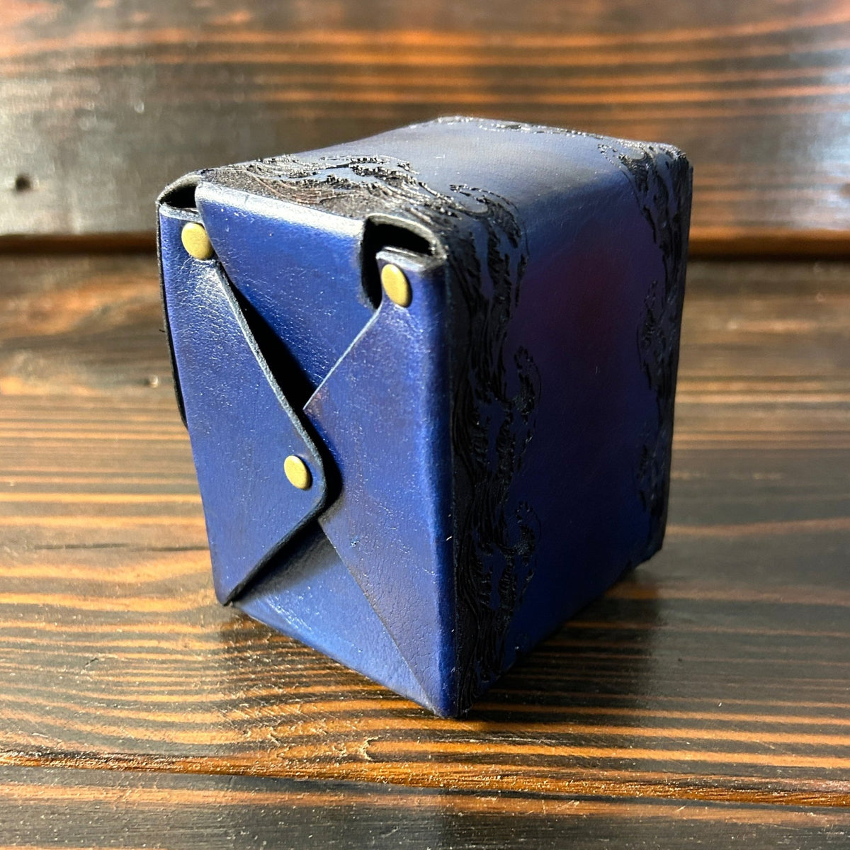 Premium Leather MTG Deck Box -Ocean Waves - The Wyverns Workshop