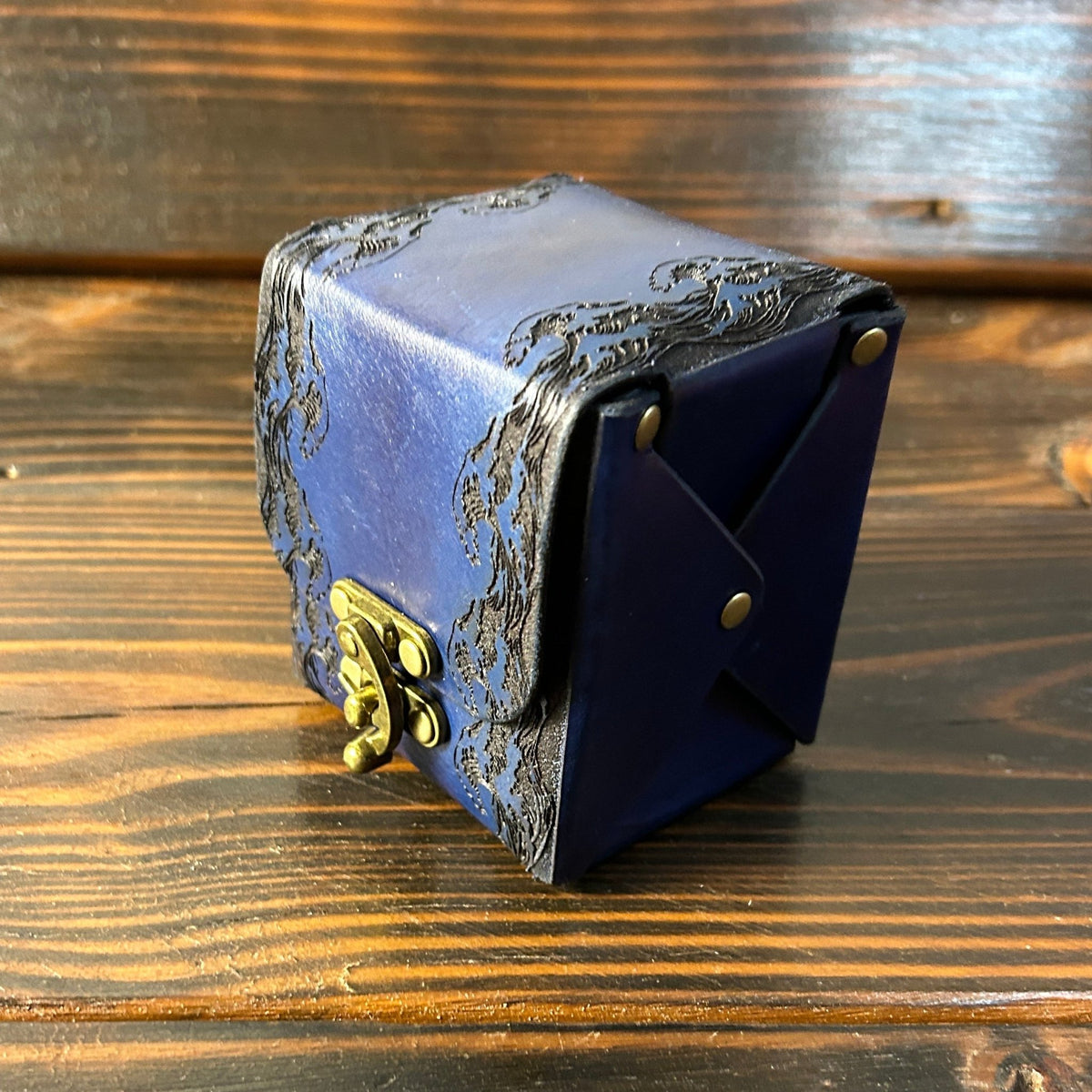 Premium Leather MTG Deck Box -Ocean Waves - The Wyverns Workshop